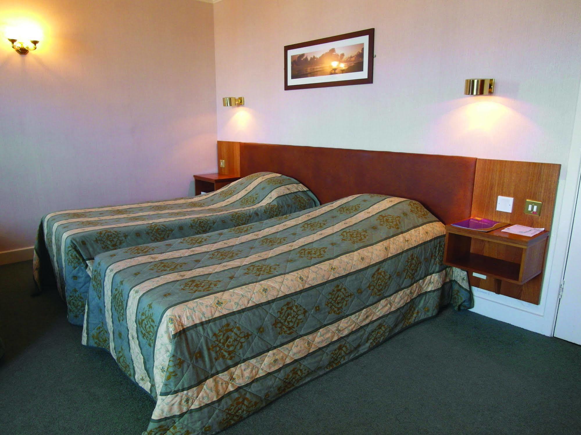 County Hotel Skegness Bagian luar foto