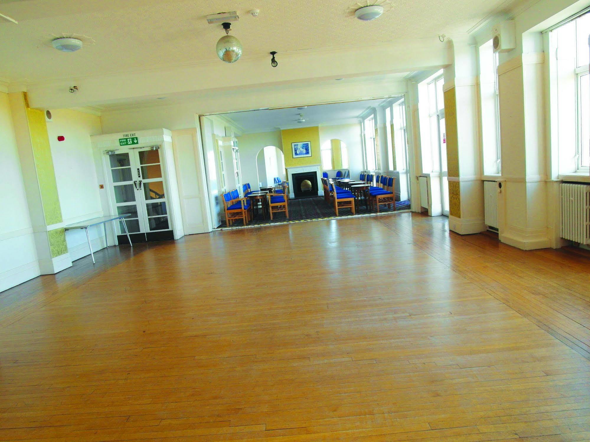 County Hotel Skegness Bagian luar foto