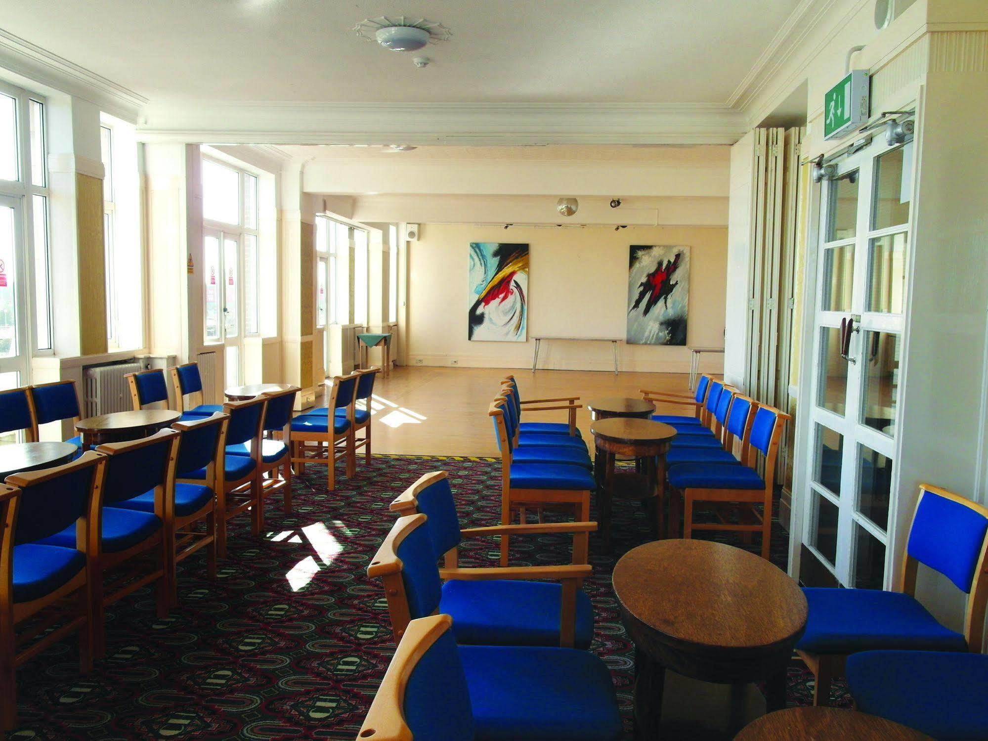 County Hotel Skegness Bagian luar foto