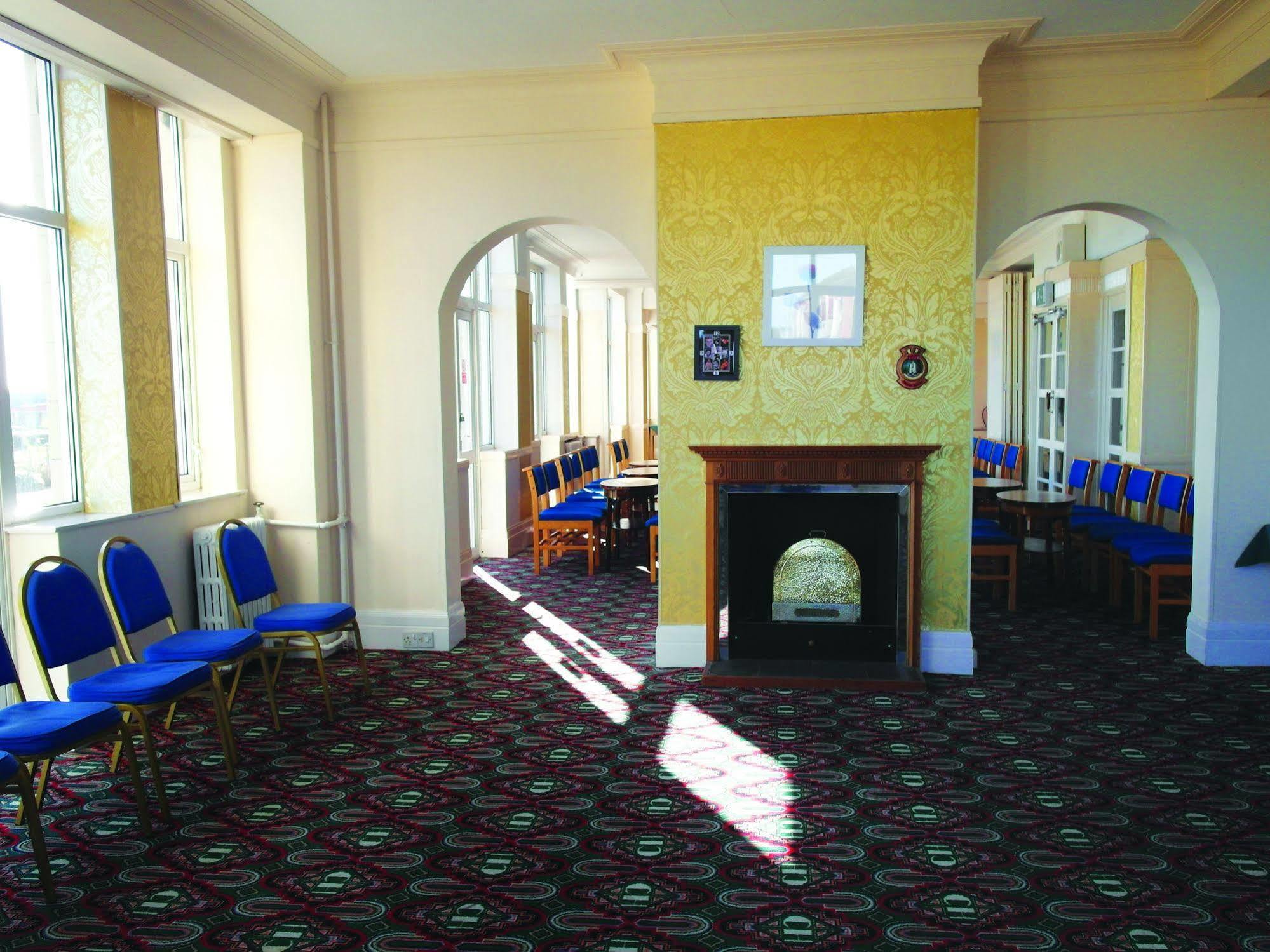 County Hotel Skegness Bagian luar foto